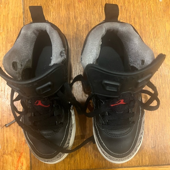 Gray Air Jordan Sneakers Sz 12c - Picture 3 of 5